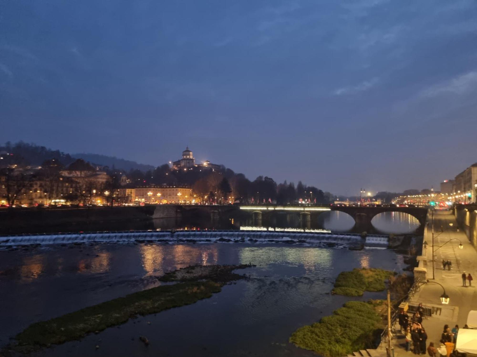 Mancini 1 - Gran Madre Lägenhet Turin Exteriör bild